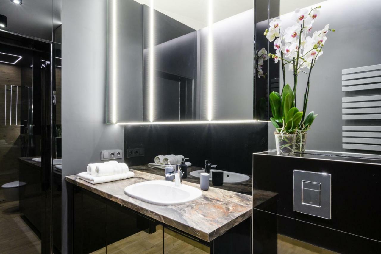 Zlota Luxury Apartments Warsaw Exterior photo