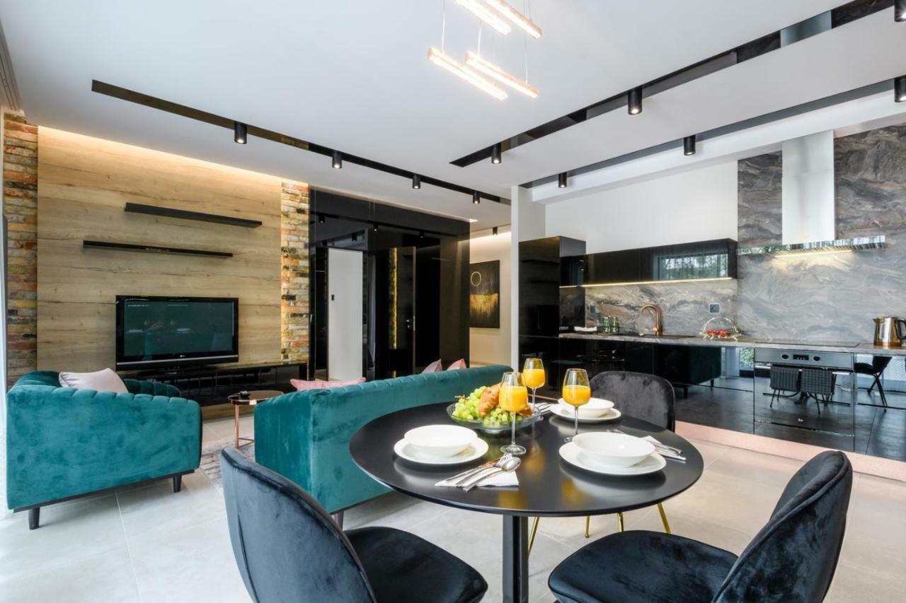 Zlota Luxury Apartments Warsaw Exterior photo