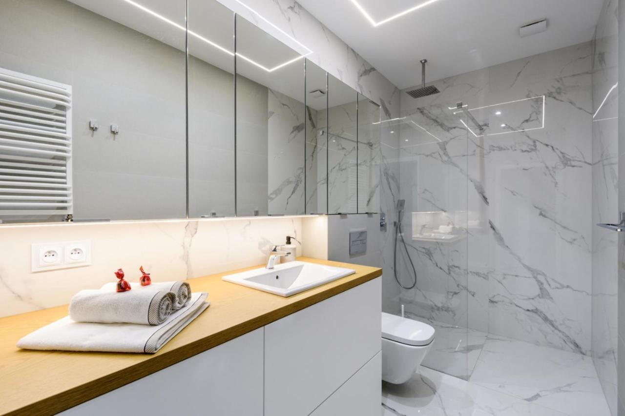 Zlota Luxury Apartments Warsaw Exterior photo